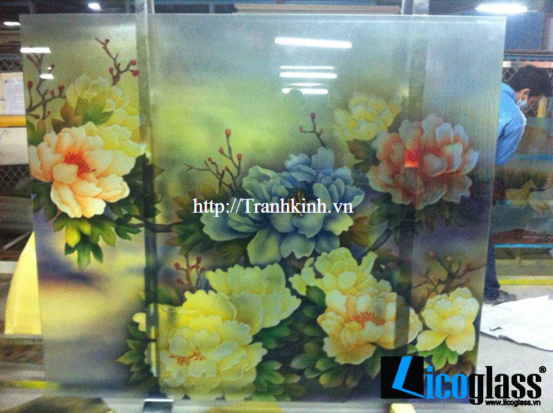  Hơi thở xuân đón tết cùng tranh kính hoa đào, mai